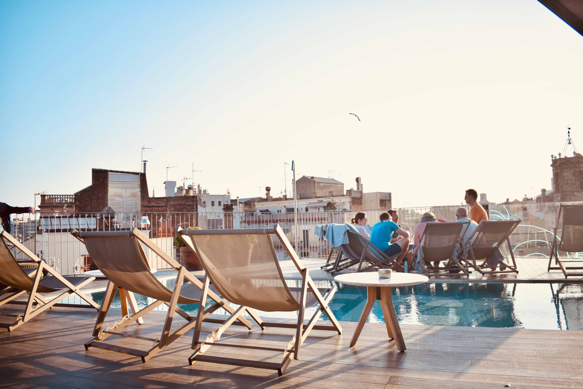 Terraza y Piscina | Hotel REC Barcelona Terraza y Piscina | Hotel REC Barcelona