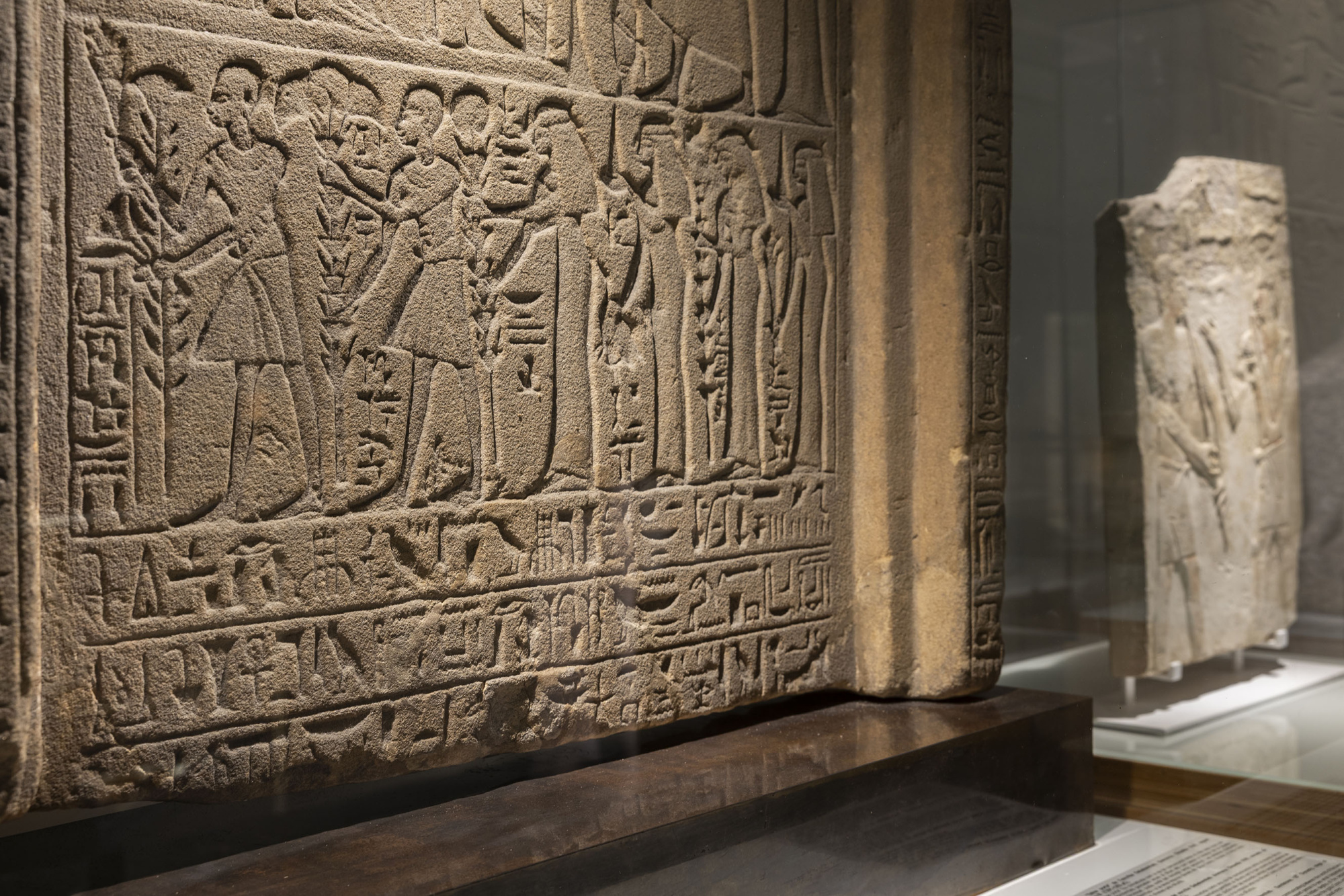 La tomba i el culte als morts