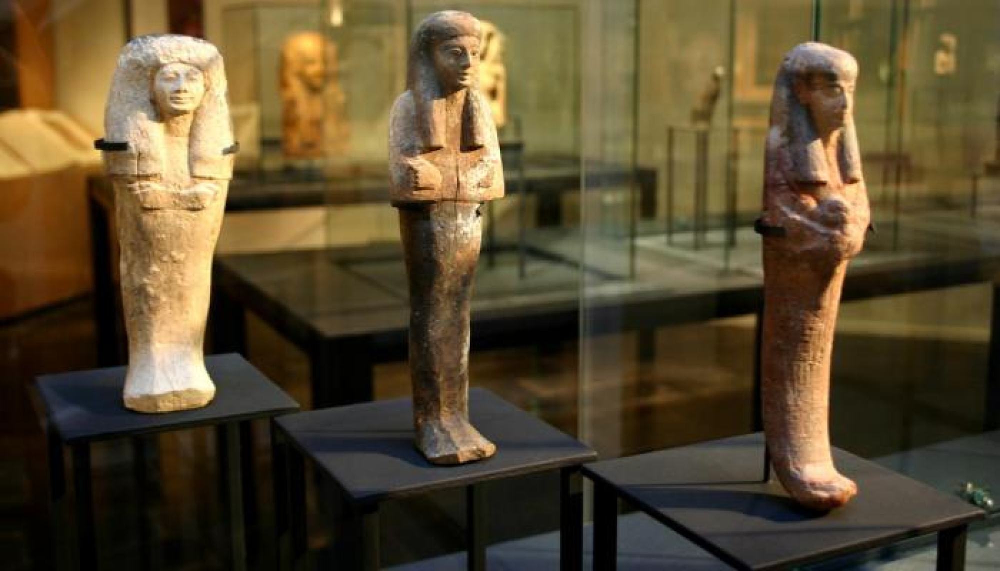 Damas del nilo 2 949