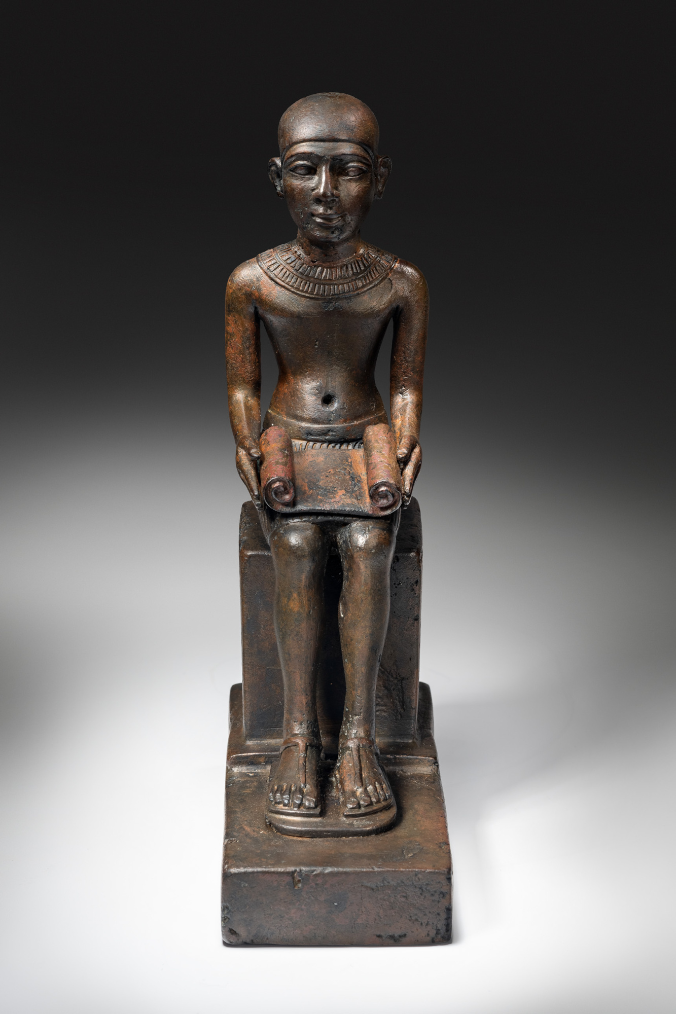 Imhotep
Baixa Època, dinastia XXVI (664-525 aC)
Bronze
Alçada: 17 cm
Inv.: MEB E-191