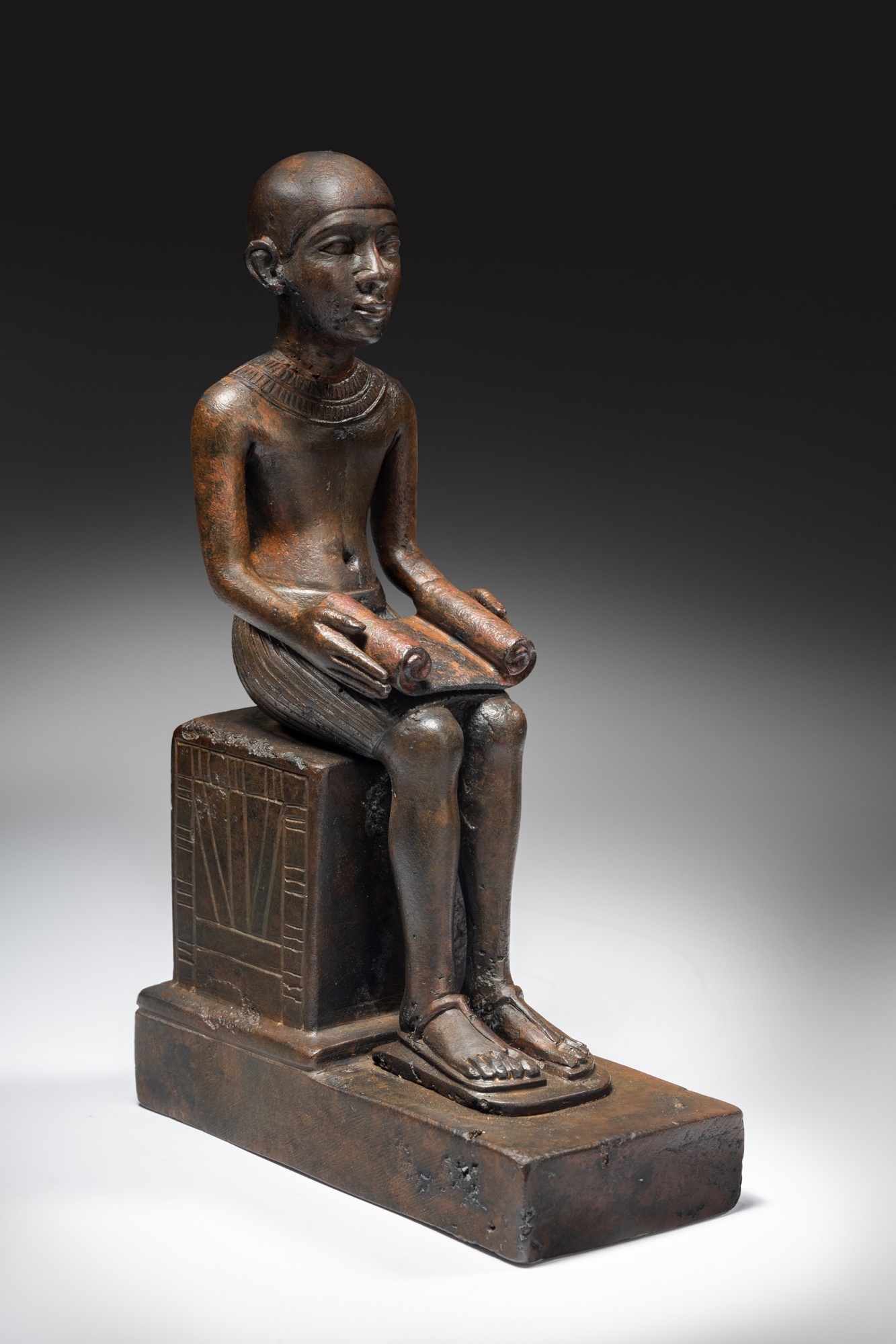 Imhotep
Baixa Època, dinastia XXVI (664-525 aC)
Bronze
Alçada: 17 cm
Inv.: MEB E-191