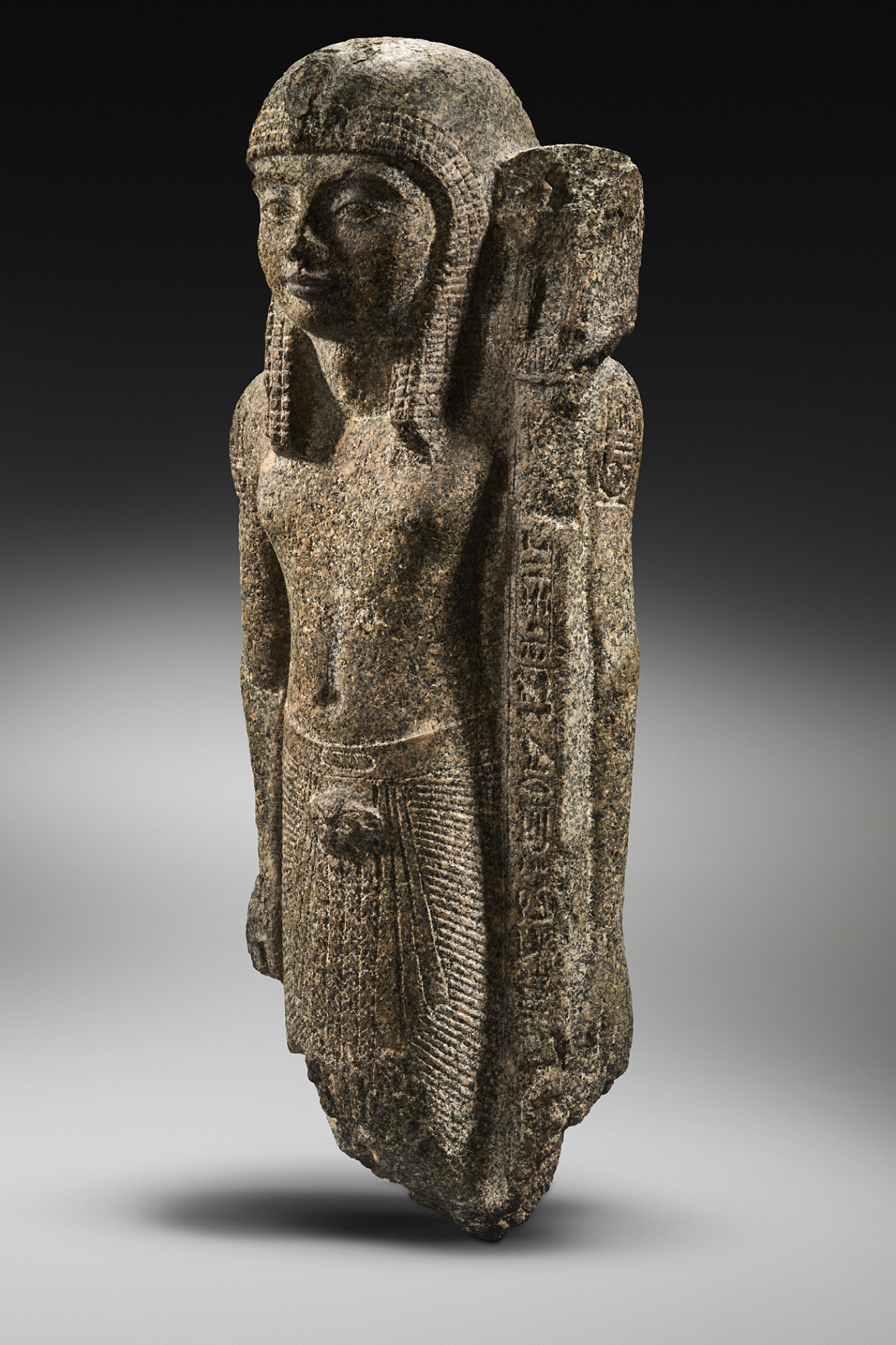 Estàtua de granit del faraó Ramsès III
Regne Nou, dinastia XIX, regnat de Ramsès III (1194-1163 aC)
Granit
Alçada: 49 cm
Inv.: MEB E-695