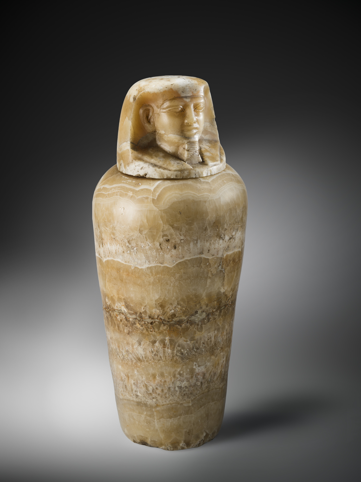 Vas cànop
Període Ptolemaic (305-30 aC)
Alabastre
Alçada: 58 cm
Inv.: MEB E-1272