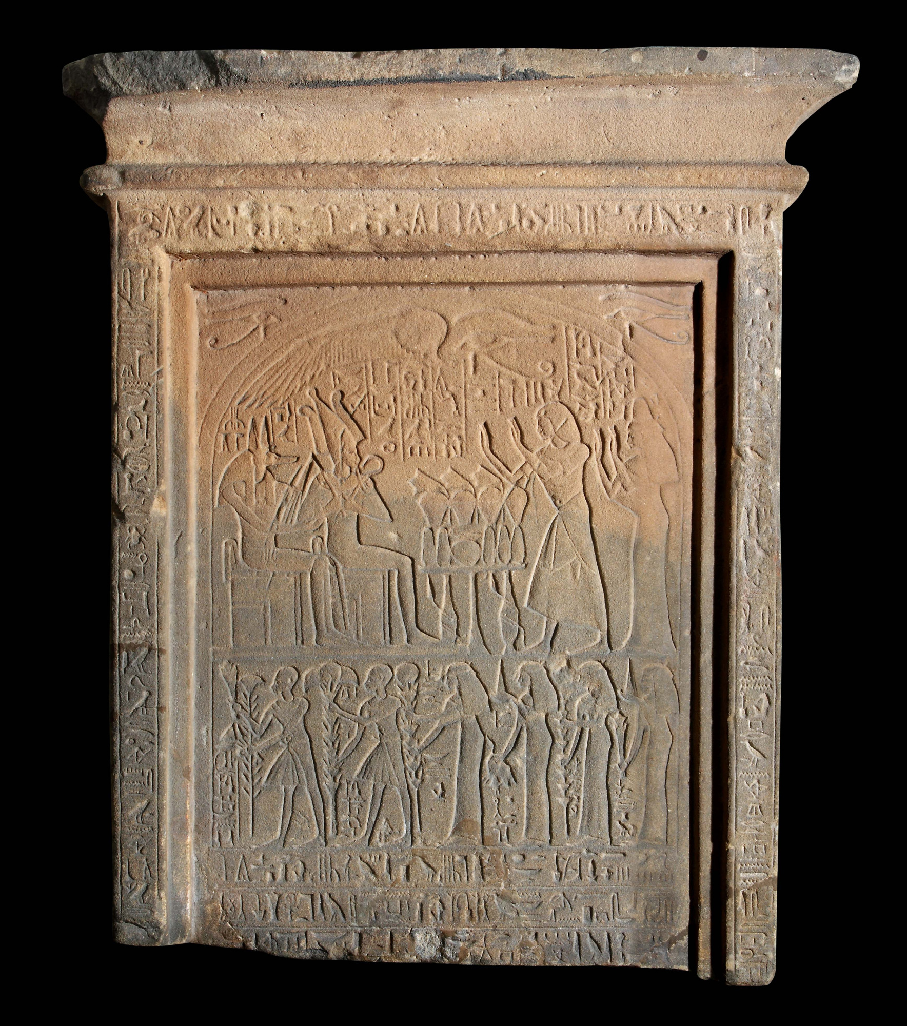 Estela de Sebekemheb
Dinastia XVIII, regnat d’Amenhotep III (1391-1353 aC)
Pedra arenisca
Alçada: 101 cm
Inv.: MEB E-282