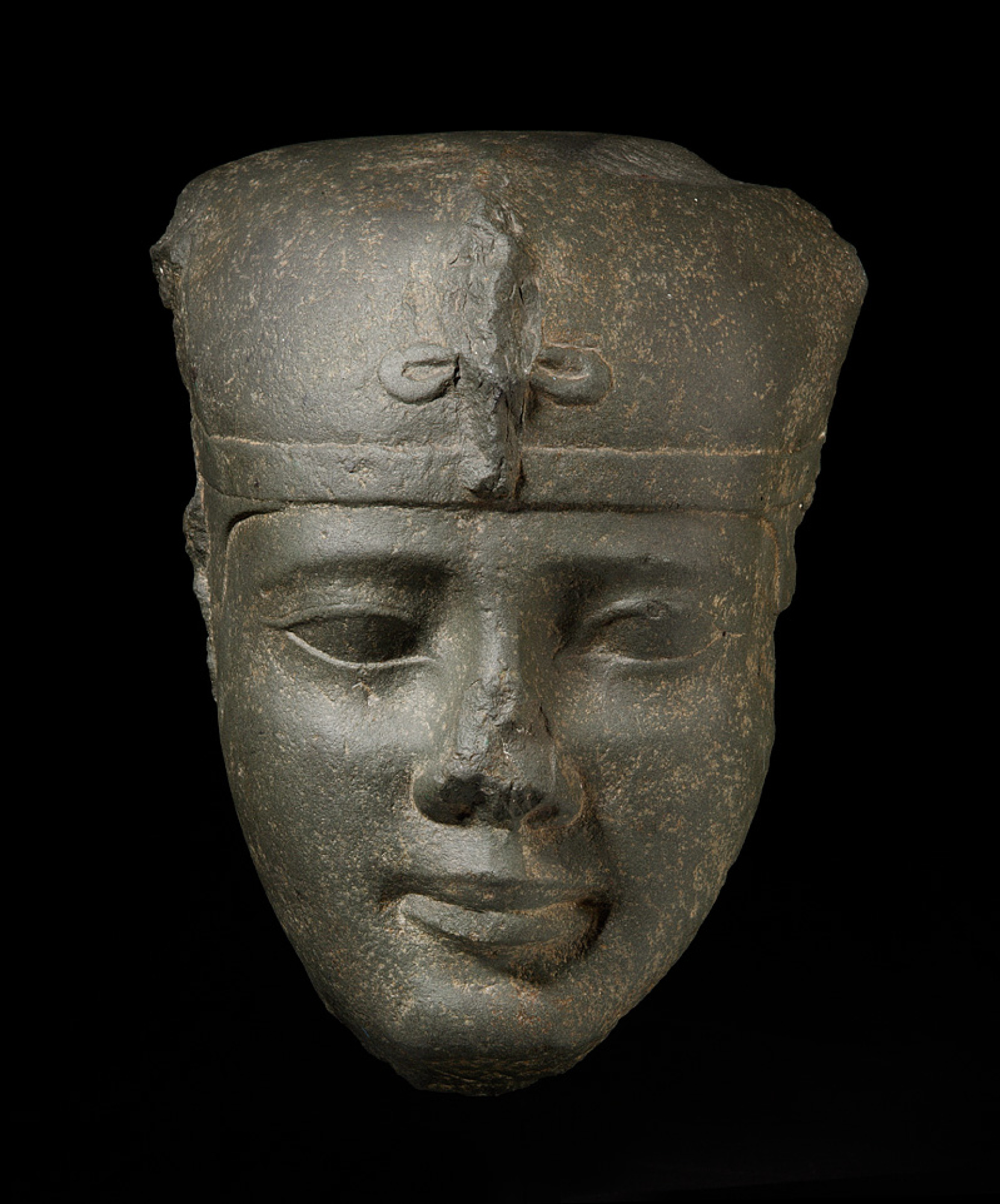 Regne Nou, dinastia XXX, regnat de Nectàneb I (380-362 aC)
Granit
Alçada: 25 cm
Inv.: MEB E-724