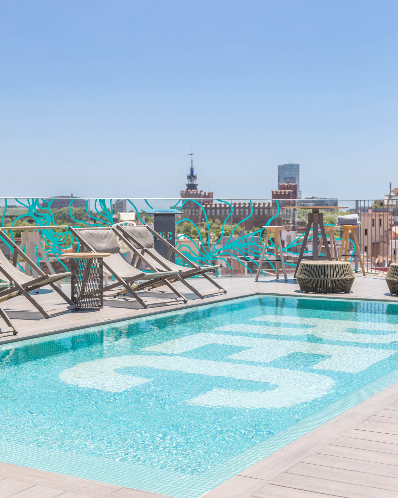 Piscina Rooftop - REC Lounge Barcelona