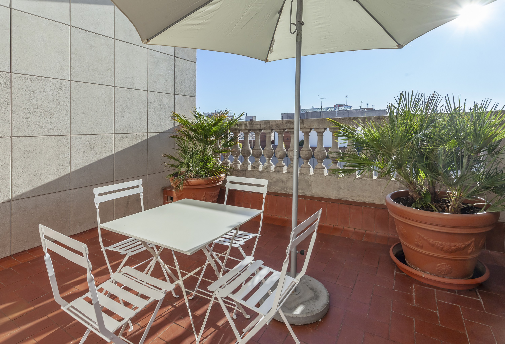 Hotel Astoria Barcelona ideal para familias que buscan comodidad y convivencia.
