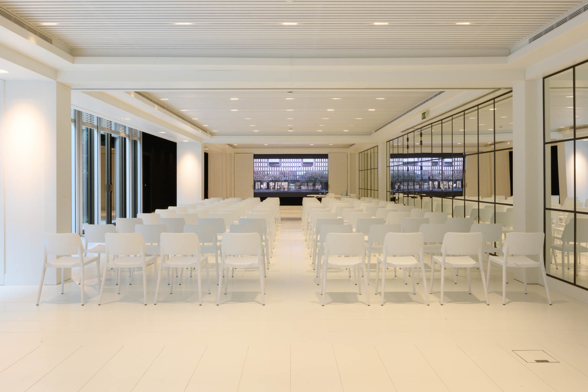 The Twins | Seventy Barcelona