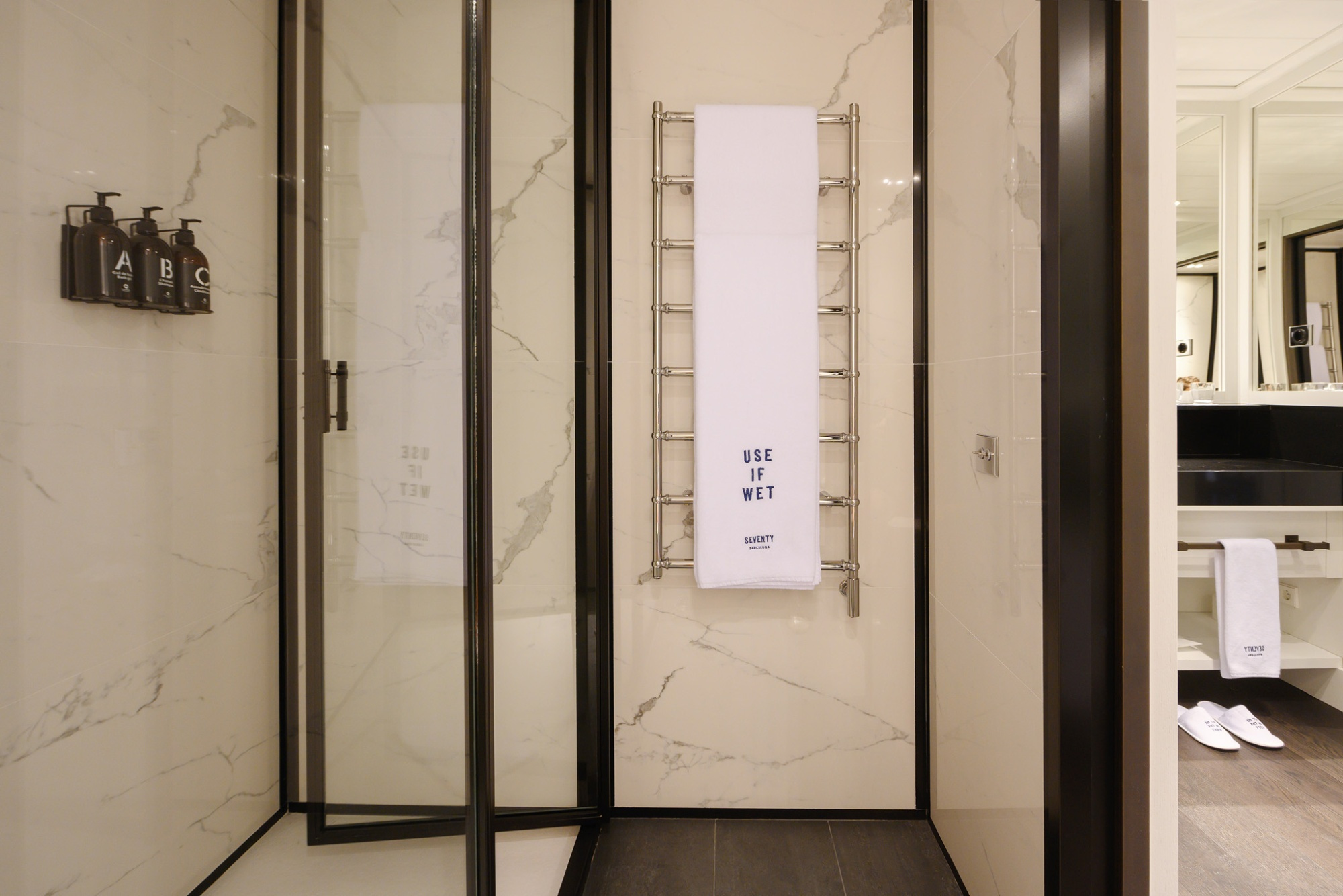 Baño - Patio Room | Seventy Barcelona