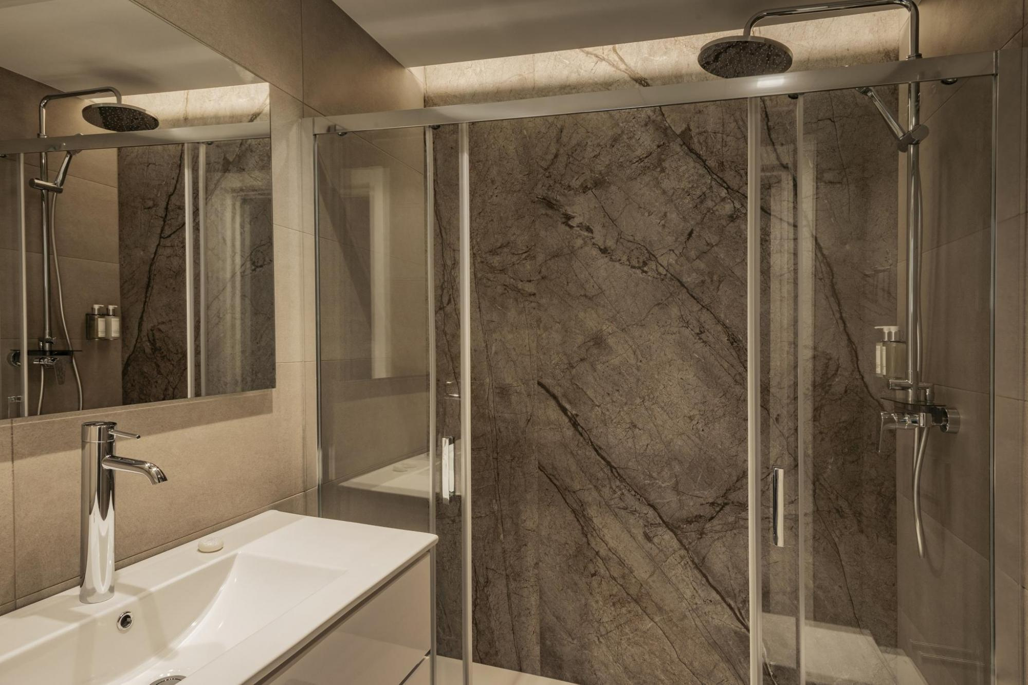 Europa Barcelona Apartment - L'Hospitalet